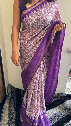 Luxurious Silk Saree with Floral Pattern & Purple Border — HOP174