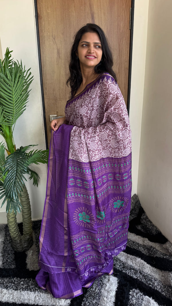 Luxurious Silk Saree with Floral Pattern & Purple Border — HOP174
